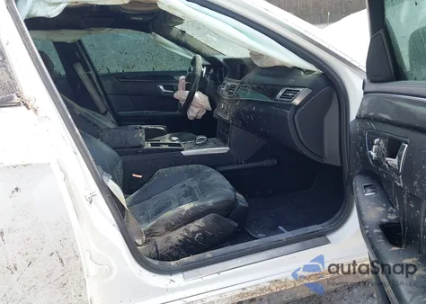 2014 Mercedes-Benz E 63 Amg S 4Matic z USA, uszkodzony, nr VIN WDDHF7GBXEA922946